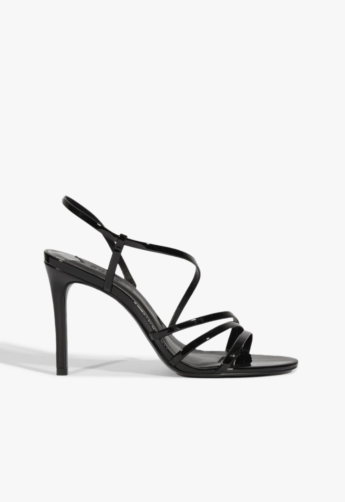 Annie Sandal